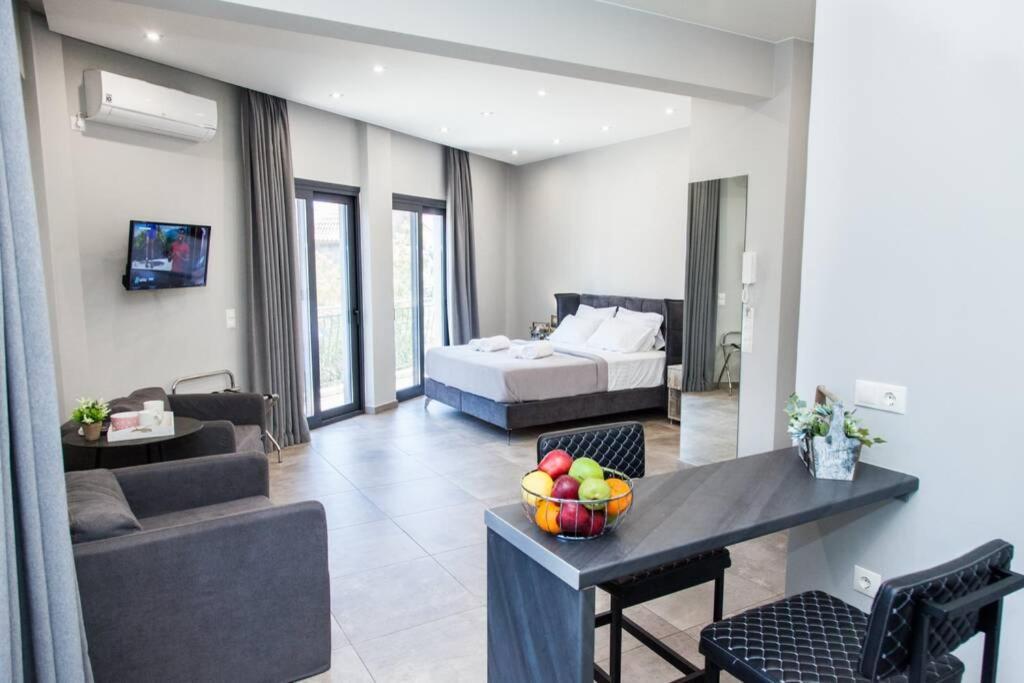 E Spacious Cornered Brand New Studio Apartment E Athens Exterior photo